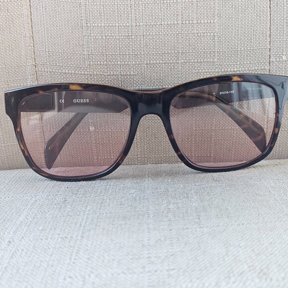 Guess Rectangular Sunglasses Gold Brown Tortoise Brown Gradient 6760 52Q main image 15